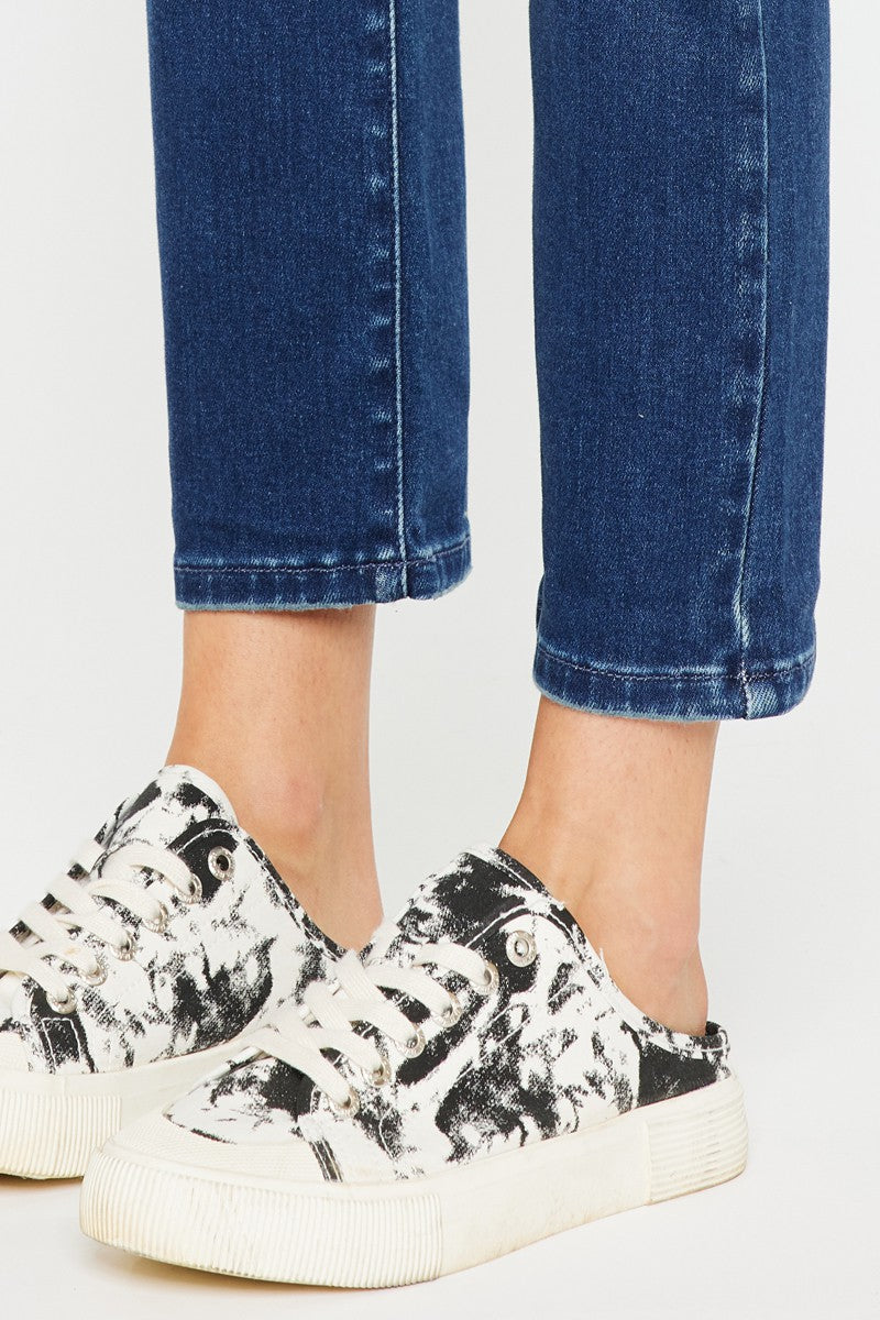 Felicity Mid Rise Slim Straight KanCan Jeans