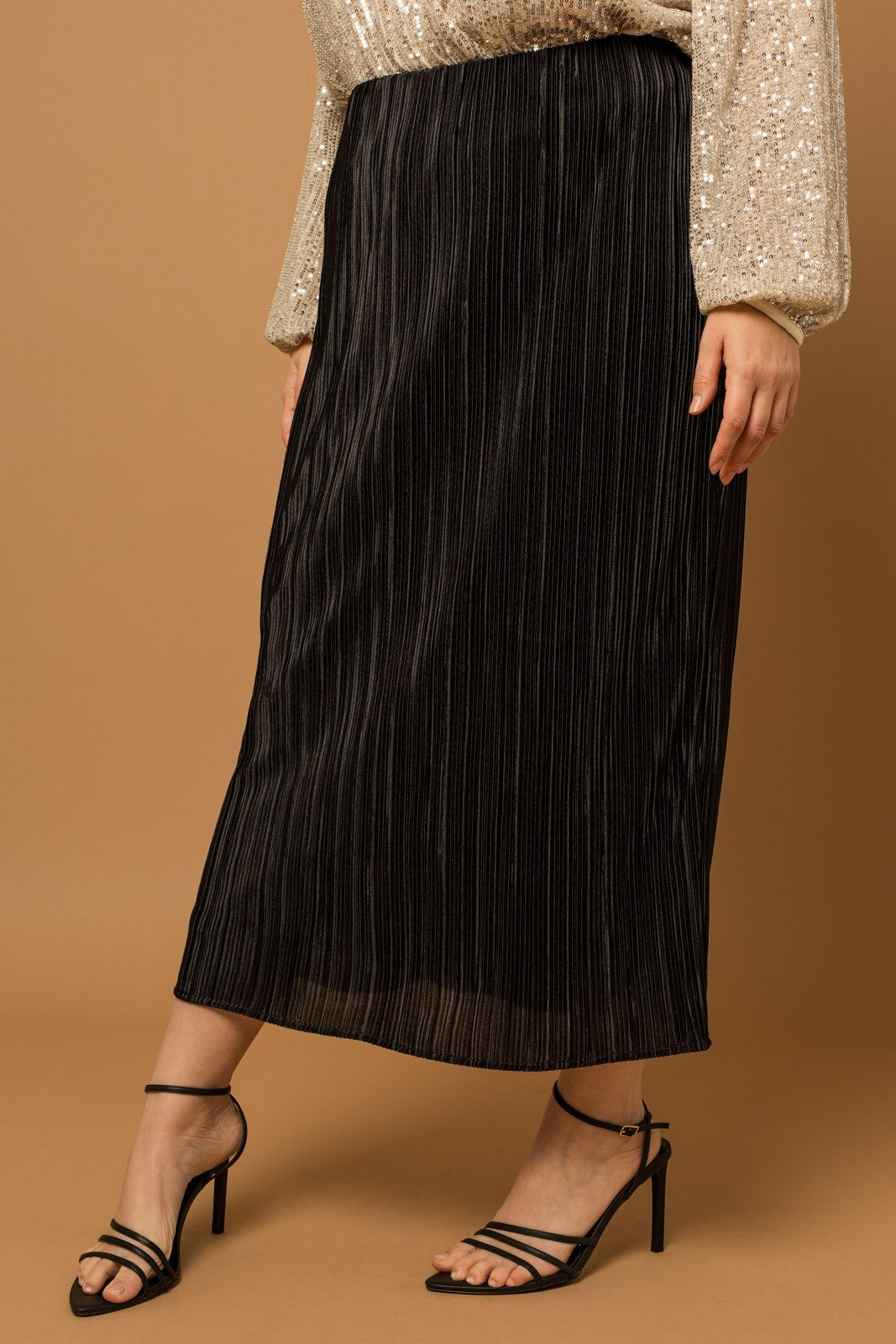 Plus Size Plisse Midi Skirt