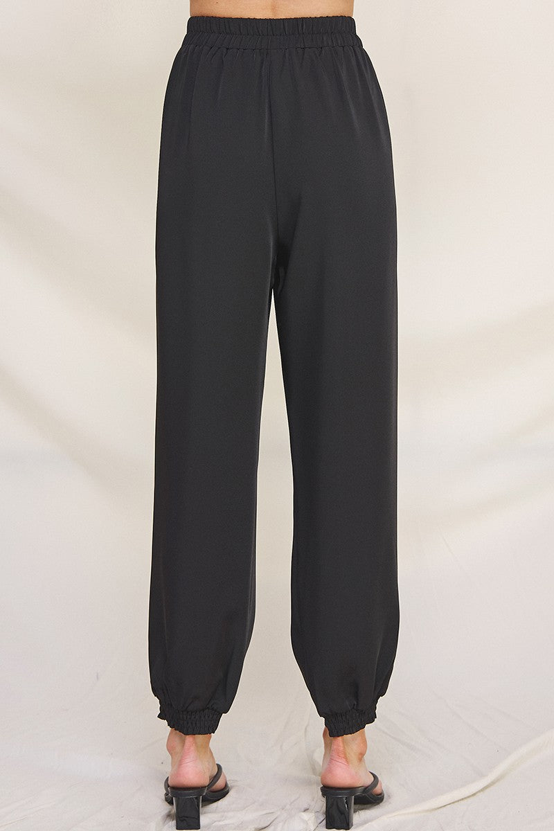 Pleated Jogger Pant