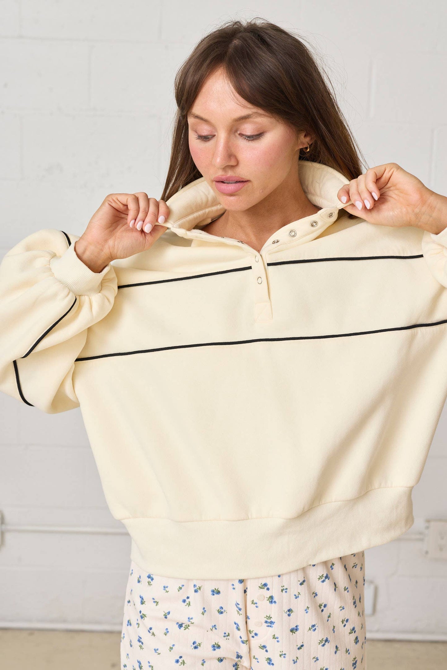 Eliena Contrast Piping Pullover