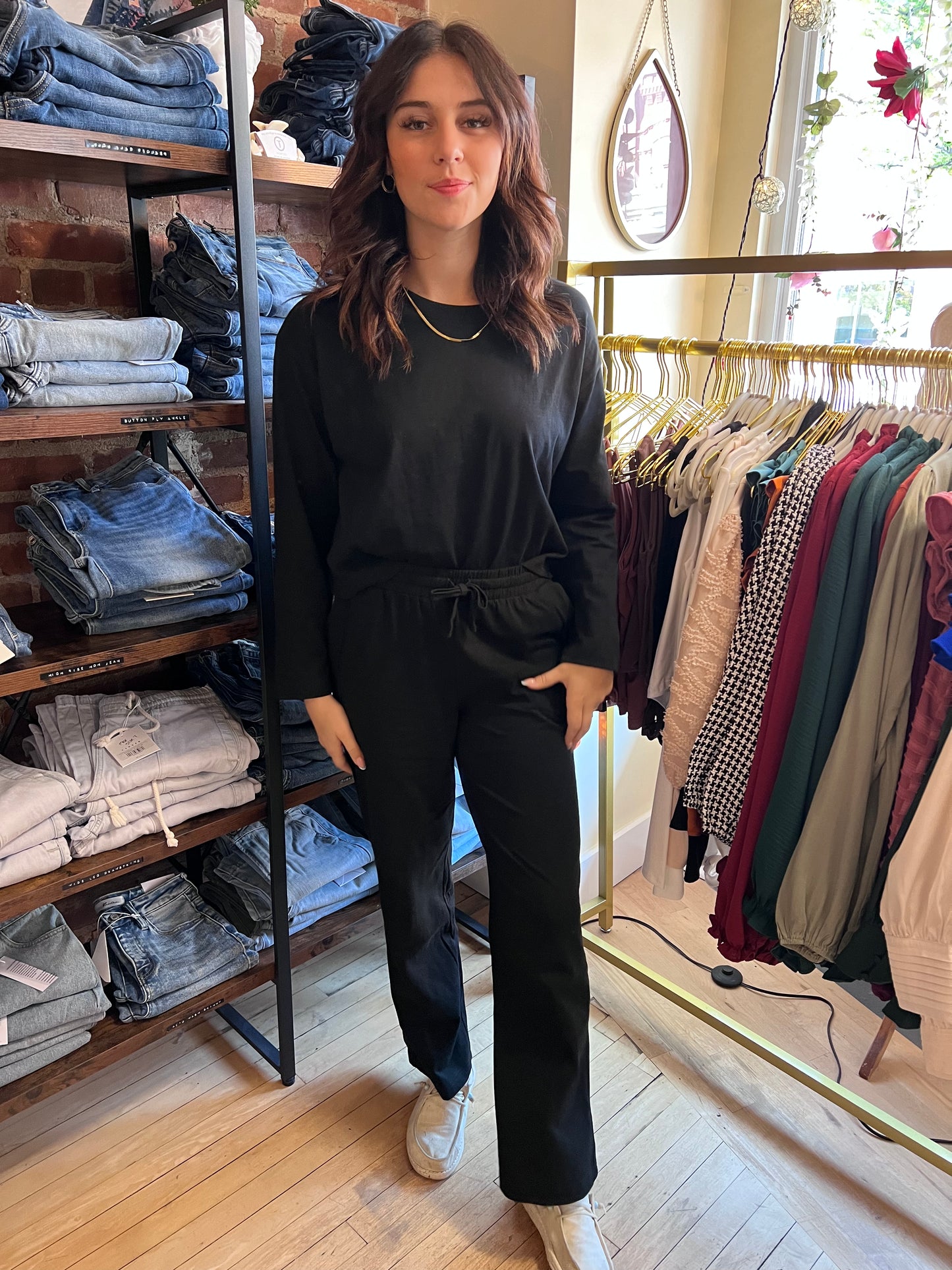 Black Crew Neck Long Sleeve Tee