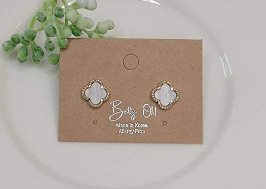 Small Four Leaf Clover Post Earrings