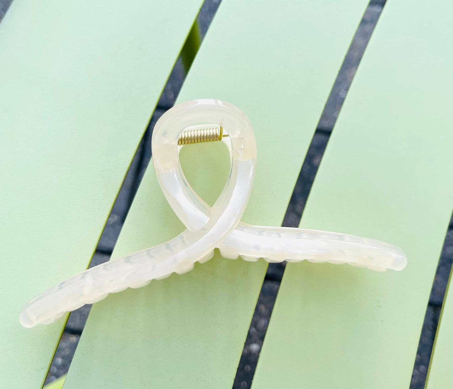 Acrylic Hair Claw Clips - Multiple Colors