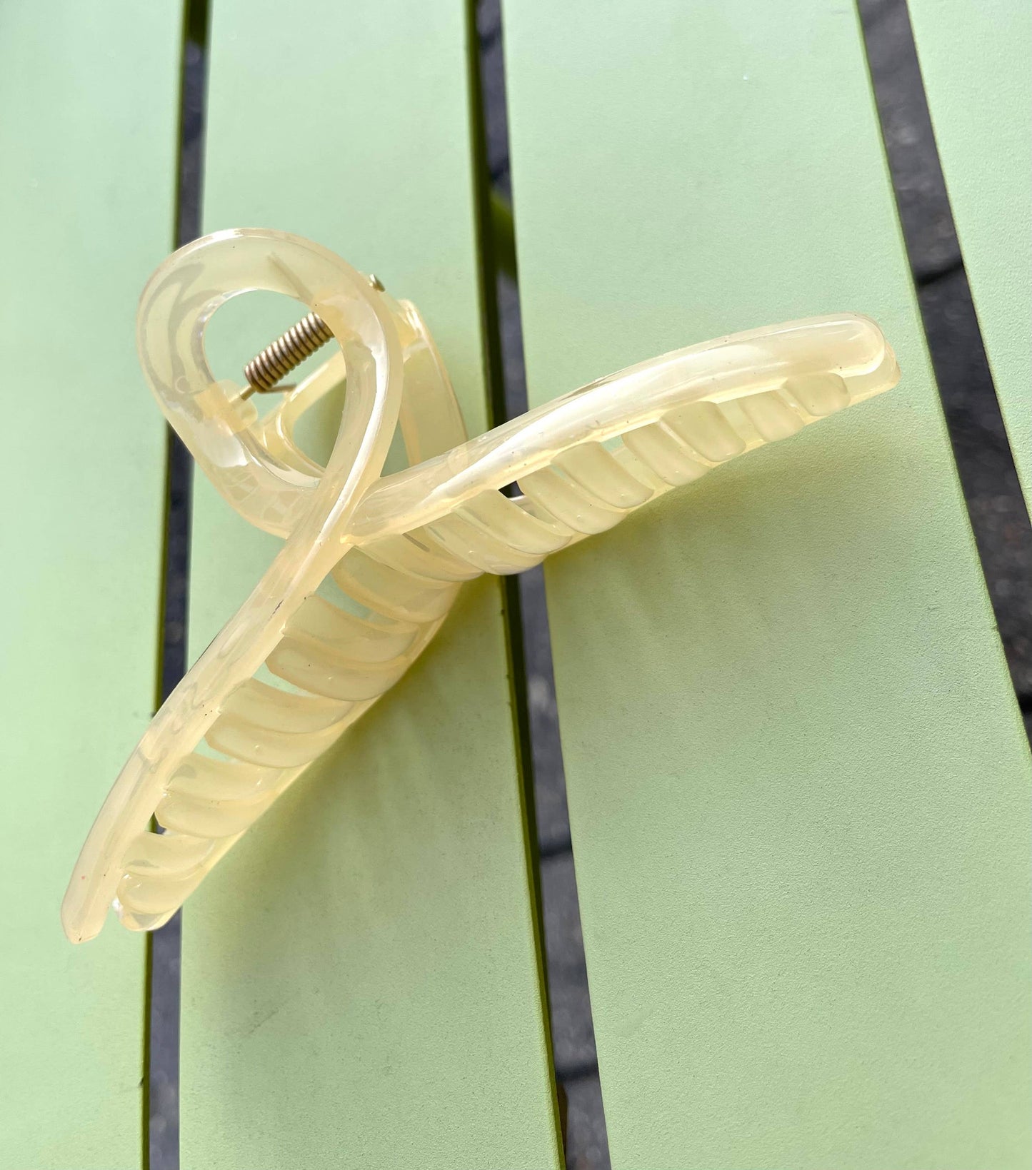 Acrylic Hair Claw Clips - Multiple Colors
