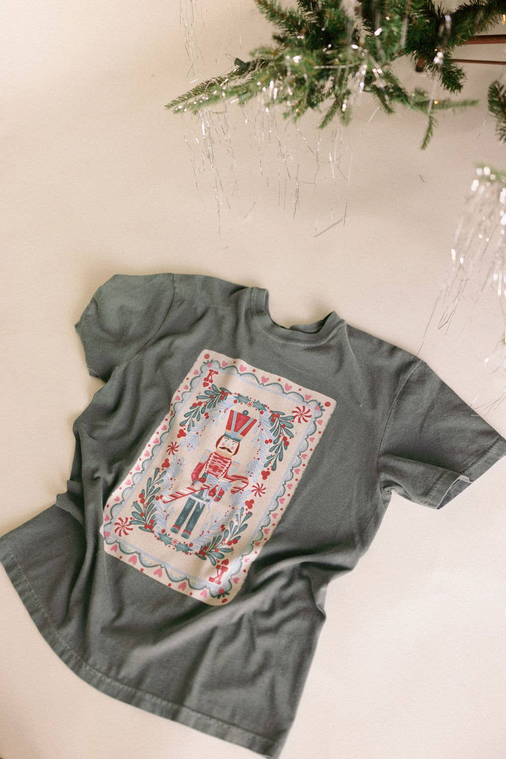 Reg & Curvy Nutcracker Playing Card Tee