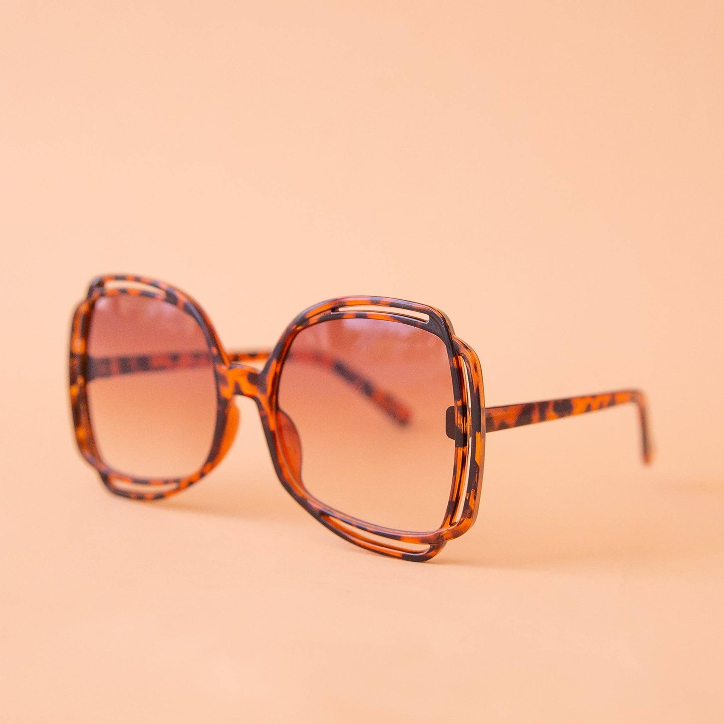 Sofia Sunglasses | Tortoise