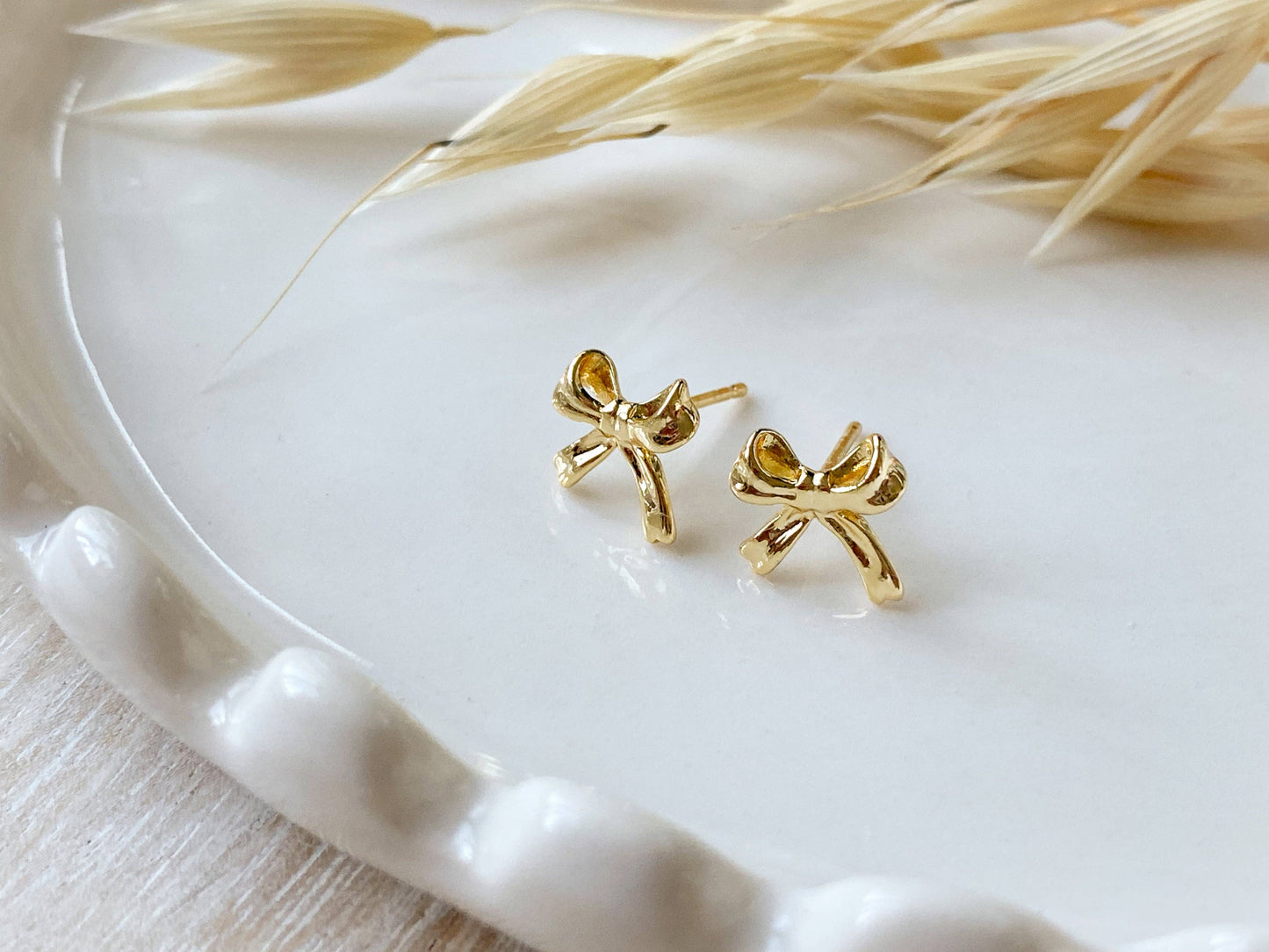 Gold Bow Earrings