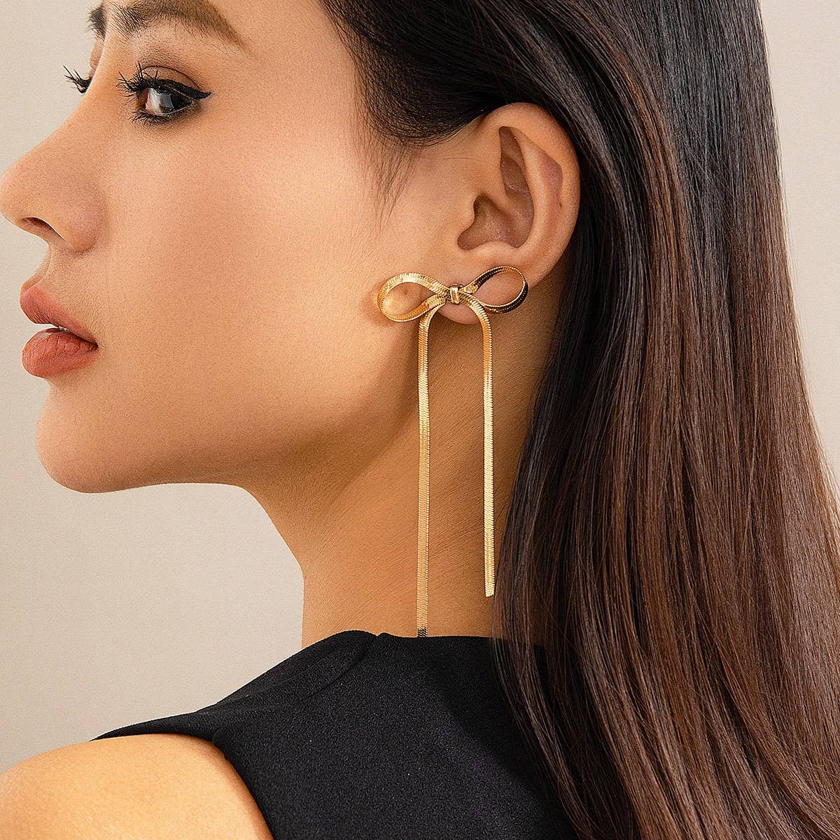 Herringbone Snake Chain Bow Earrings - Multiple Colors