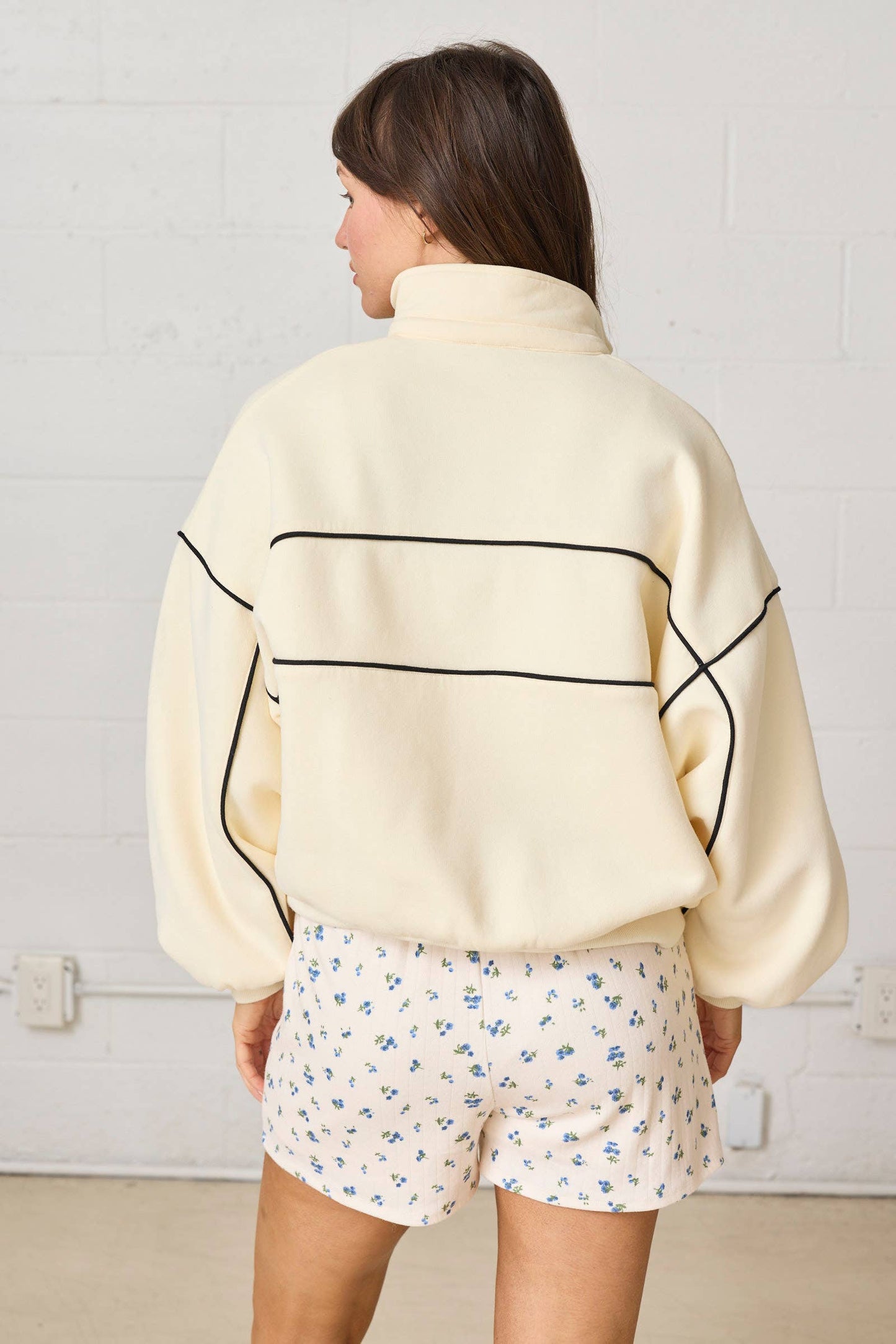Eliena Contrast Piping Pullover