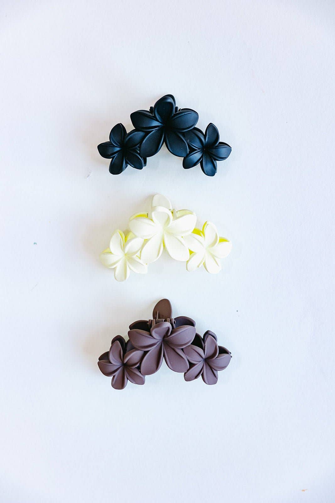 Trio Flower Claw Clip - Multiple Colors